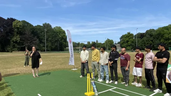 Leuven viert Wereldvluchtelingendag met een cricketwerking en Nomadefeest